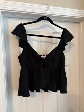 Urban Outfitters Flutter Sleeve Peplum Black Top Women’s Large Going Out Party